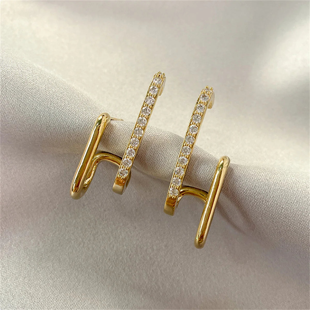 Trinity Vie Earrings
