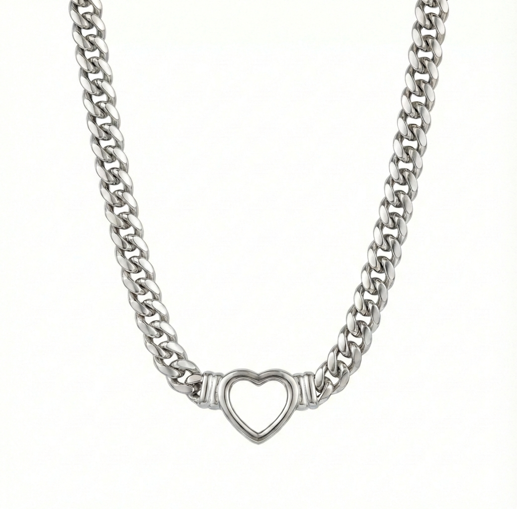 Silver chain necklace with a heart pendant